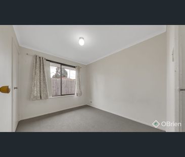 1/6 Kestrel Place, Werribee, Vic 3030 - Photo 5