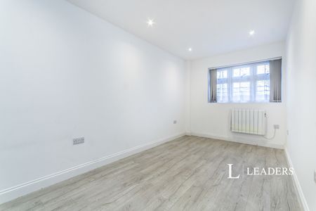 2 bedroom apartment to rent Mitcham Road, Croydon, CR0 - Photo 2
