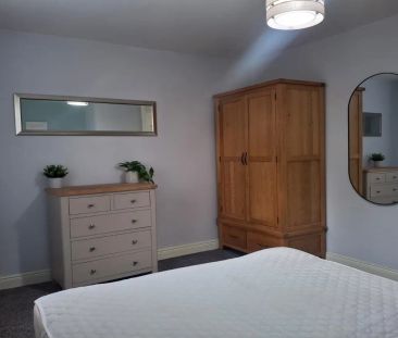 16 Kings Manor - Photo 3