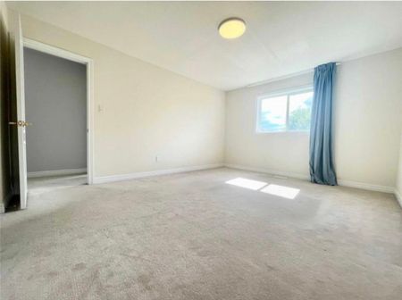 For Lease - 196 Kirkvalley Crescent, Aurora, Ontario - Photo 3