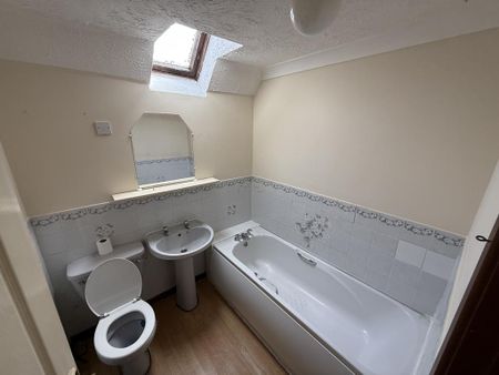 Studio to rent - Photo 5