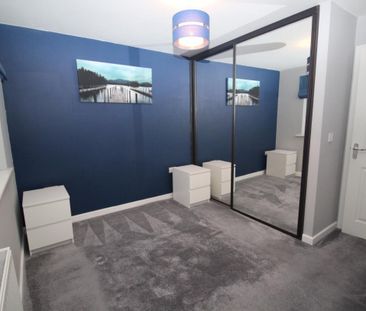 White Swan Close, Killingworth, Newcastle Upon Tyne - Photo 2