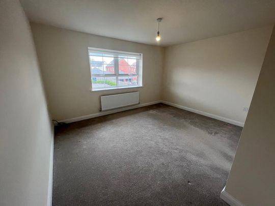 4 bedroom property to rent - Photo 1