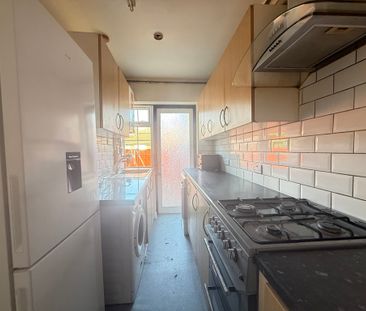 Livingstone Road, Southall - Photo 4