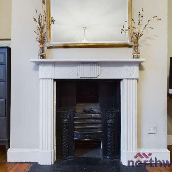 Park Street, Macclesfield, SK11 - Photo 1