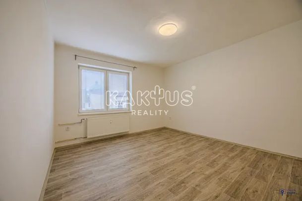 Pronájem bytu 1+1 na ulici J. Švermy, Frýdek - Místek - Photo 1