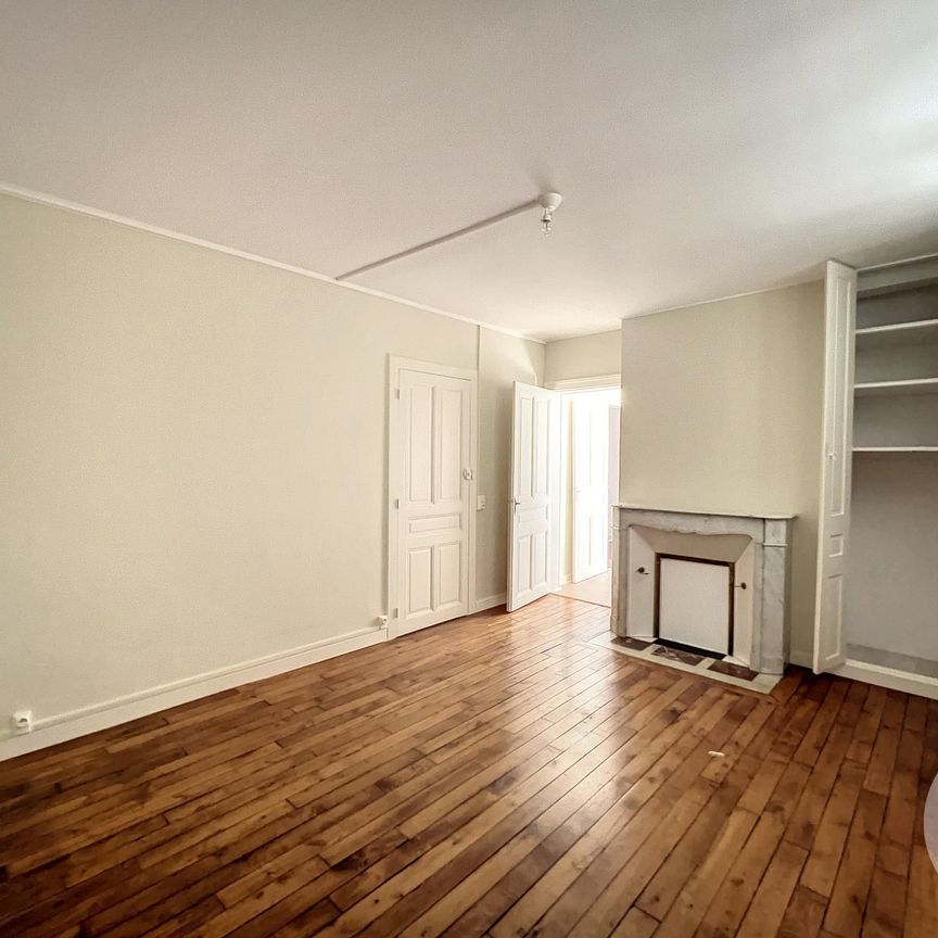Location Appartement 3 pièces 70m² TROYES 10000 - Photo 1