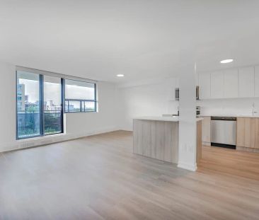 20 Stonehill — Large New Renovated 3 Bedroom - Photo 4
