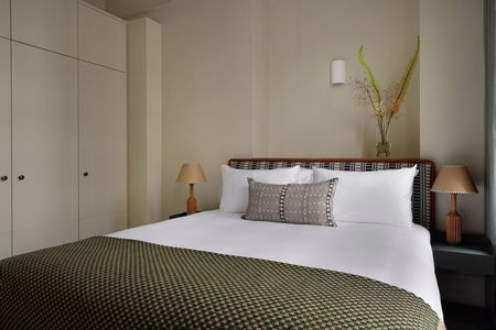 Harley Street - Photo 5