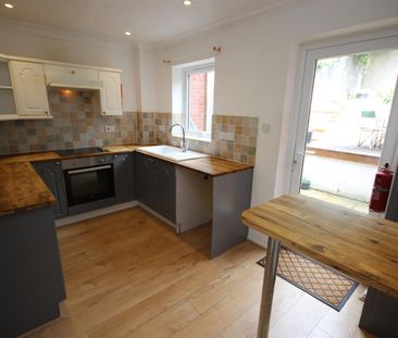 2 bed Terraced House for let - Photo 3