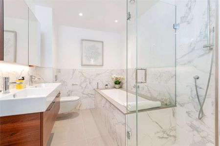 Luxury 3 bed apartment situated in an idyllic location beside Teddington Riverside. - Photo 5