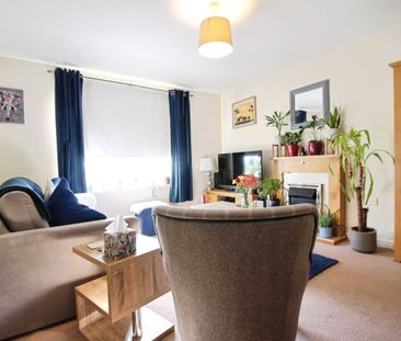 Mir Crescent, Swindon, Swindon, SN25 - Photo 1