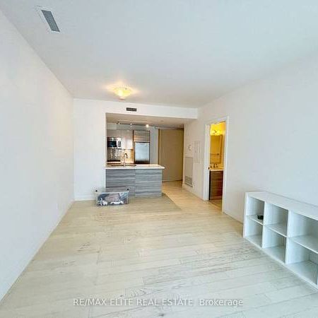 2 Bedroom, 2 Bathroom - Theatre Park Residences - Photo 3