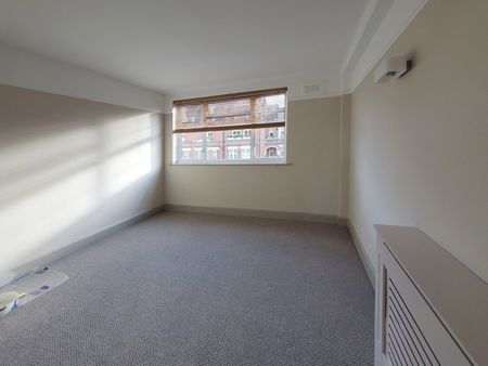 2 Bed Flat, Hamlet Court, W6 - Photo 5