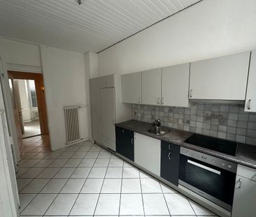 Au cœur de la vieille ville de Porrentruy – Spacieux appartement de... - Foto 1