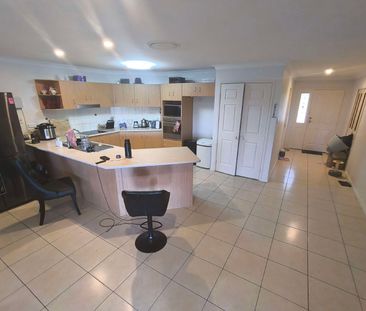 Collingwood Park - Photo 3