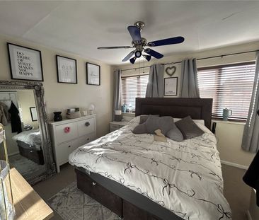 2 bedroom house to rent Weston Park Gardens, Shelton Lock, Derby, DE24 - Photo 2