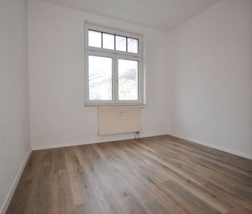 3-Zimmer • Balkon • Bad mit Wanne • Laminat • ruhige Lage • Laminat... - Photo 4