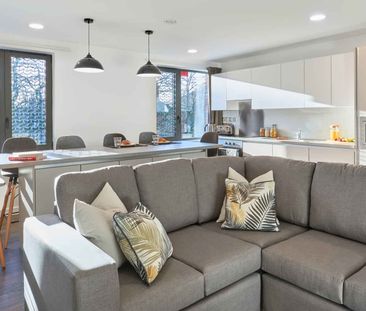 Silver En-Suite - Photo 5