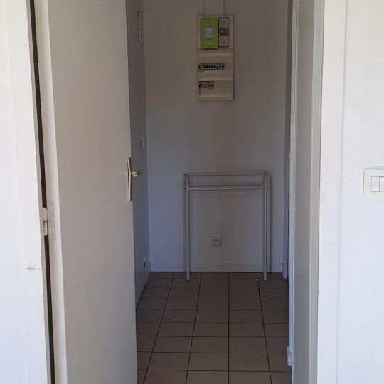 Studio avec balcon - Photo 1