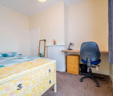 4 bedroom house of multiple occupation to rent - Photo 5