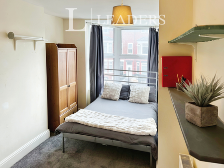 Booth Avenue, Manchester, M14 - Photo 4