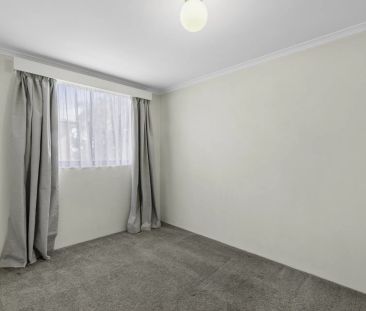Modern 2-Bedroom Apartment in Prime Queanbeyan Location - Photo 4