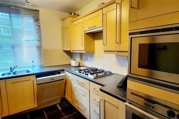 Devonport Road - Photo 1