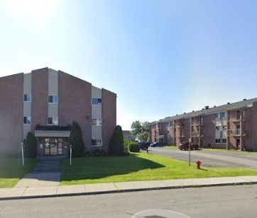 GRAND ET LUMINEUX 4.5 DISPONIBLE 1er FÉVRIER 2025 - Photo 3