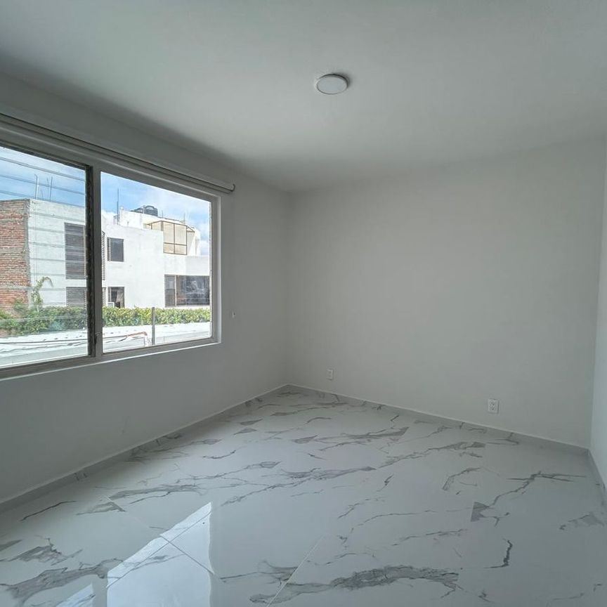 Renta - Departamento - Photo 1