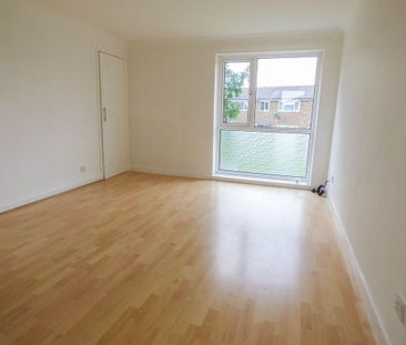 2 bed upper flat to rent in NE23 - Photo 1