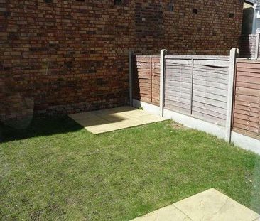 Bedroom Detached House In Winton, BH9 - Photo 3