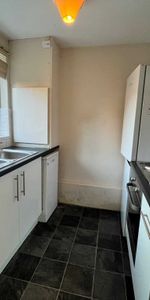 1 bed Flat for rent - Photo 4