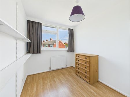 3 bedroom terraced house to rent - Photo 5