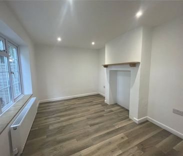 Refurbished 3 bed cottage in a semi rural position close to Kingscl... - Photo 1