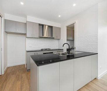 Feature-Packed Town House - Photo 3