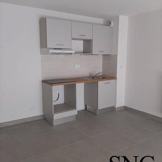 T3 AVEC BALCON ET PARKING - Photo 1