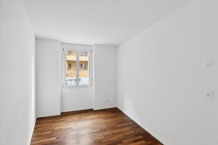 "Moderne Wohnung in unmittelbarer Nähe des Schaffhauserplatzes" - Photo 4