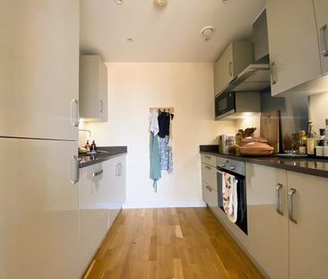 1 bedroom flat to rent - Photo 2
