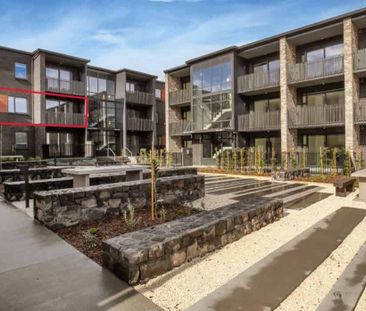 Secure two bedroom Apartment - Photo 3