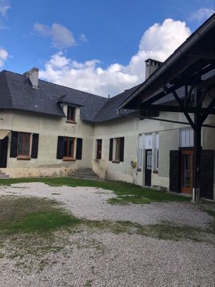 Maison Vassogne - 7 chambres- Piscine - dépendance - Photo 1