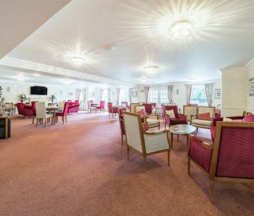 Hawthorn Lodge, Farnham - Photo 1