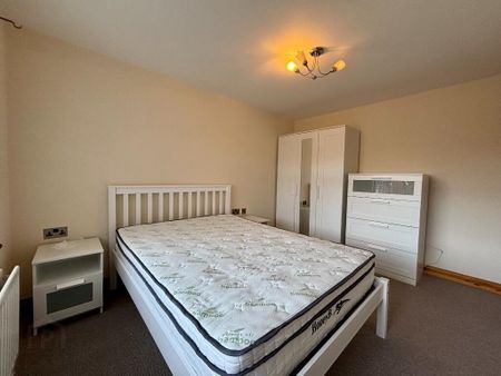 3 Willisfield Gardens, Belfast, BT10 0GB - Photo 2