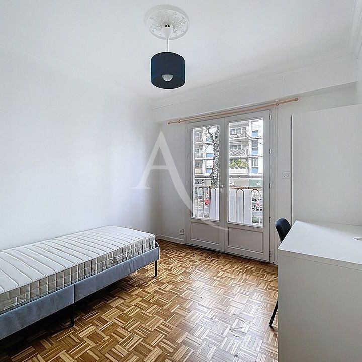 Location Appartement 5 pièces 78m² ANGERS 49100 - Photo 1