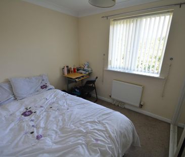 4 bedroom House To Let - Photo 6