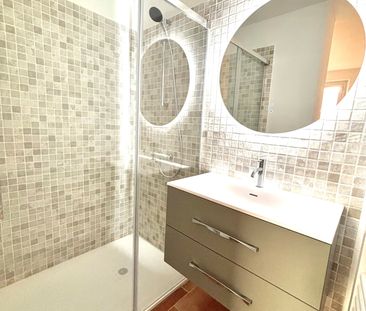 Location Appartement 3 pièces 52m² CASSIS 13260 - Photo 5