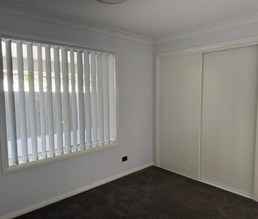 MODERN 4 BEDROOM HOME - Photo 3