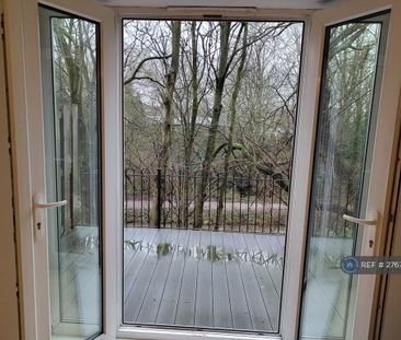 2 bedroom flat to rent - Photo 6