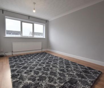 2 bedroom maisonette to rent - Photo 3