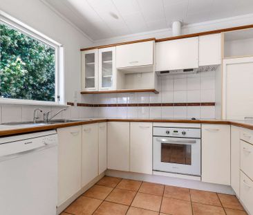 91A Gossamer Drive Pakuranga - Photo 4